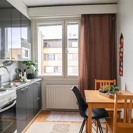 Cozy At Prime Location By Booklapland *