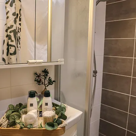 Cozy At Prime Location By Booklapland * 로바니에미